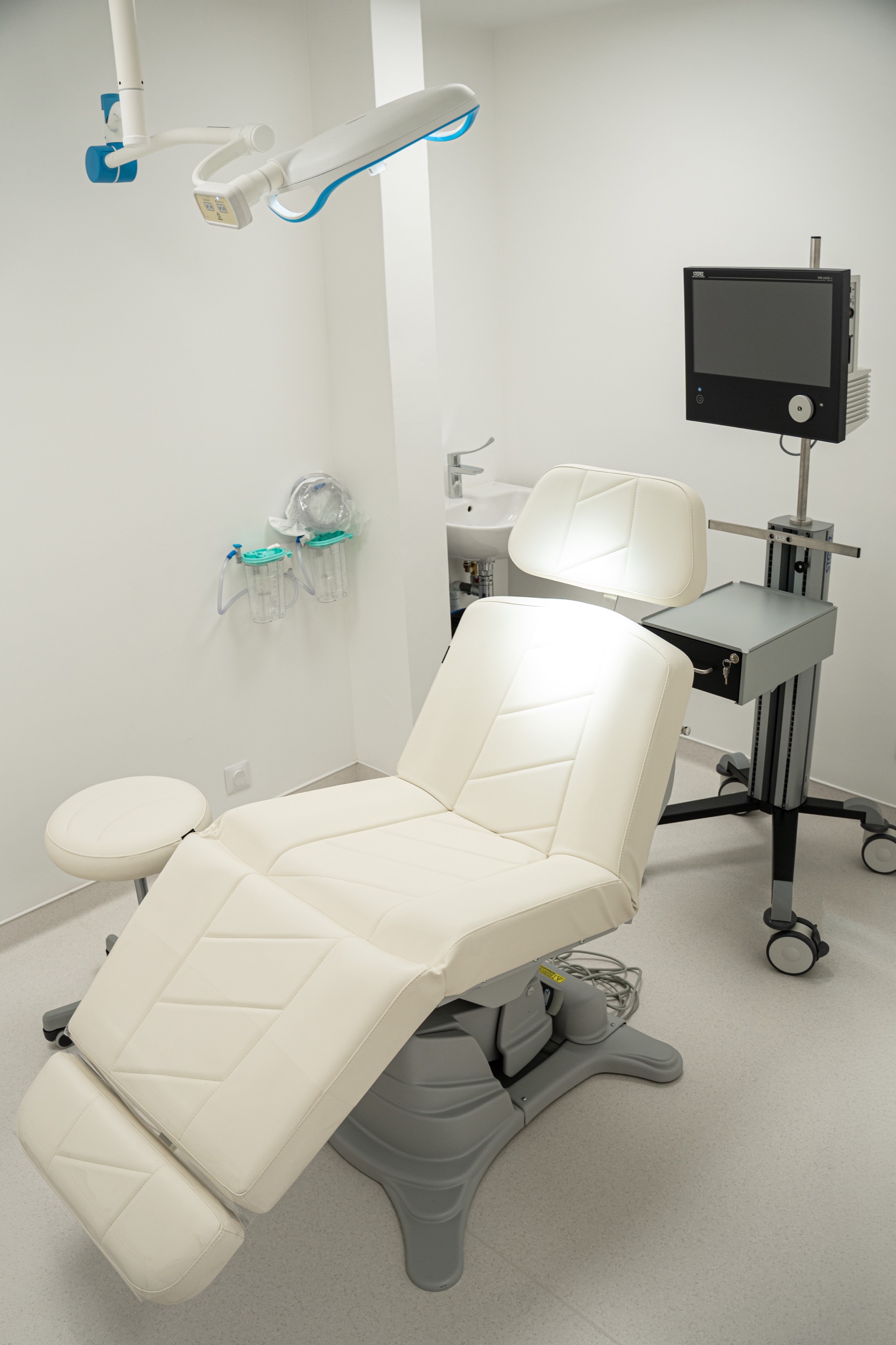 Fauteuil d’examen dans une salle de consultation
